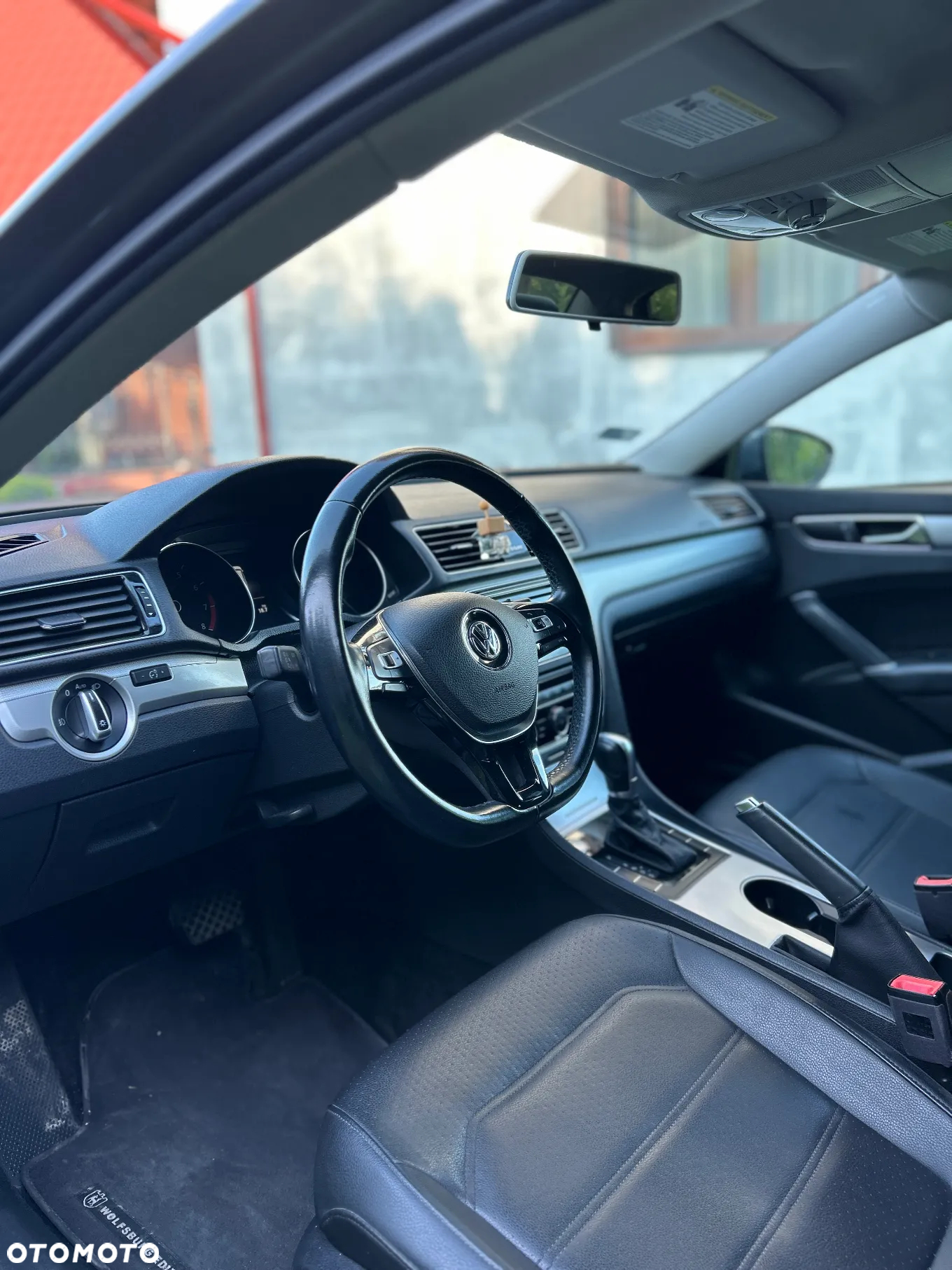Volkswagen Passat - 6