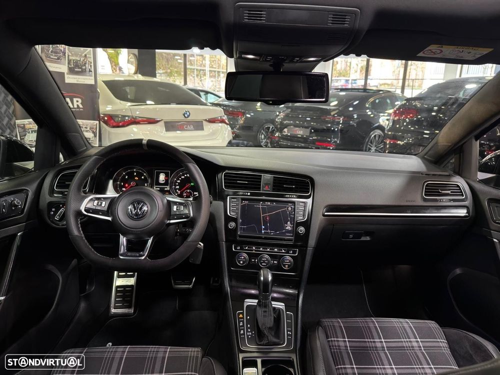 VW Golf 2.0 TDI GTD DSG - 8