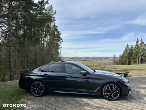BMW Seria 5 M550i xDrive sport - 5