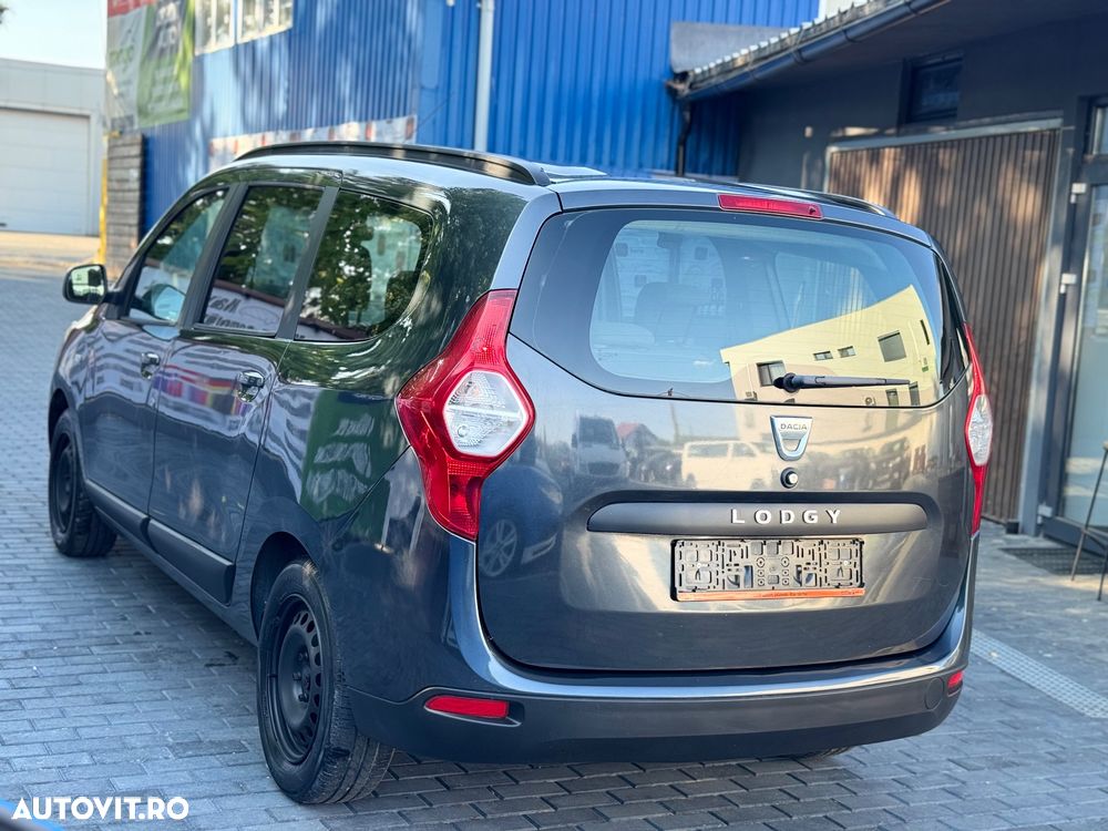 Dacia Lodgy dCi 110 Celebration - 31