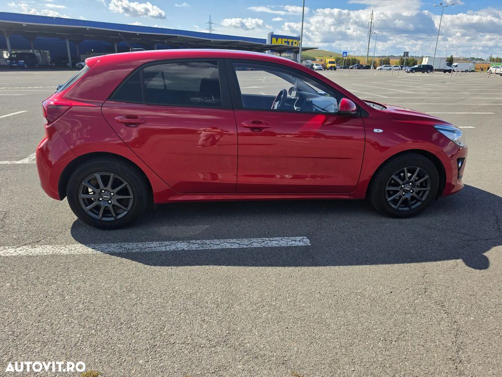 Kia Rio 1.2 MPI 5MT Urban - 5
