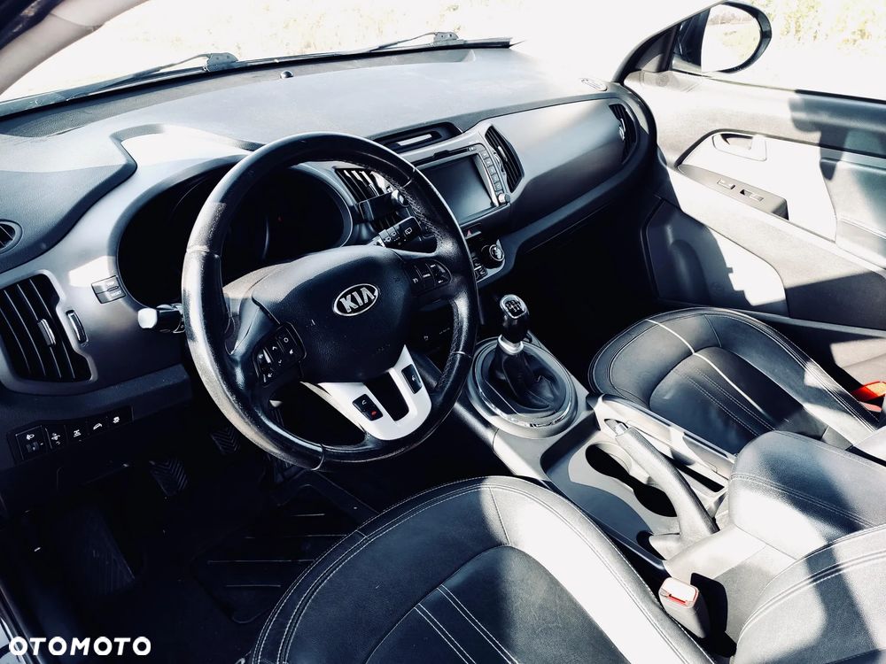 Kia Sportage 2.0 CRDI XL - 8