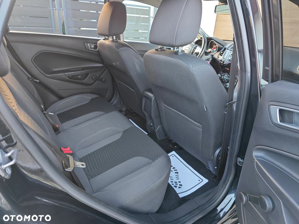 Ford Fiesta - 21