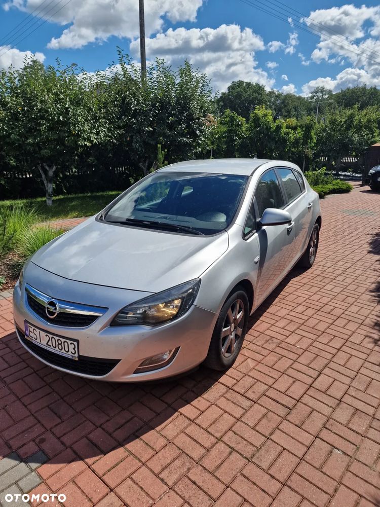 Opel Astra 1.7 CDTI Essentia - 1