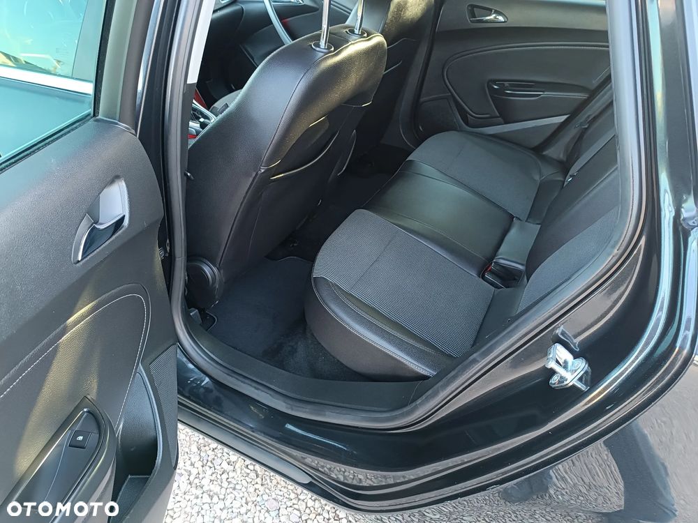 Opel Astra 1.7 CDTI Cosmo - 26