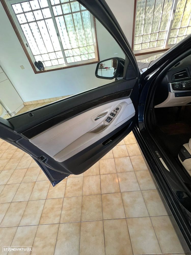 BMW 528 i Auto - 10