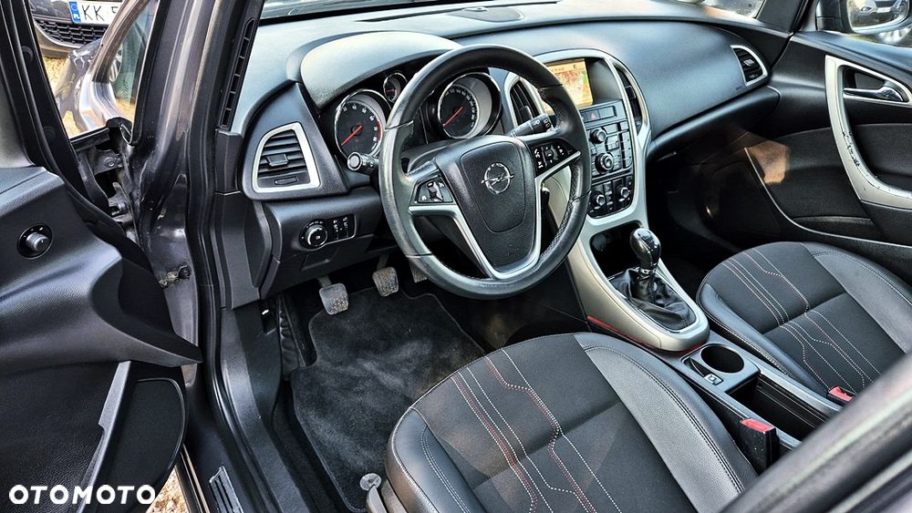 Opel Astra 1.4 T Cosmo S&S - 27