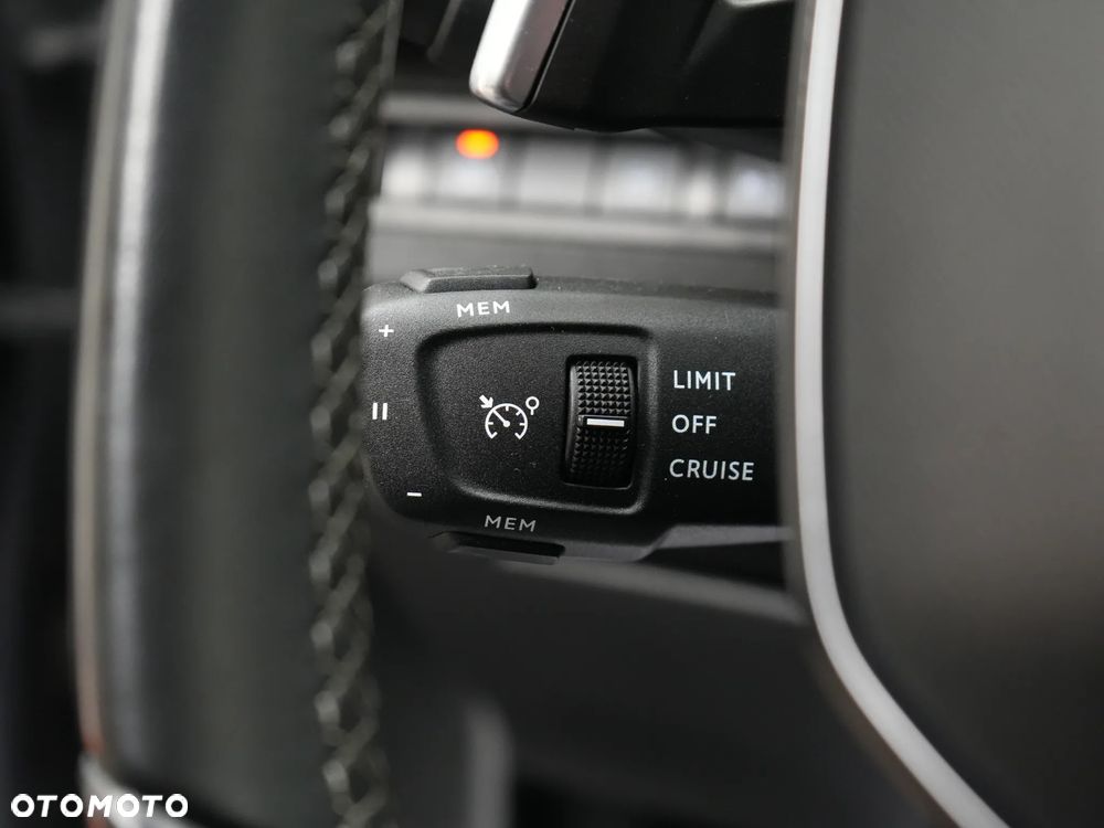 Peugeot 3008 225 e-EAT8 Allure - 18