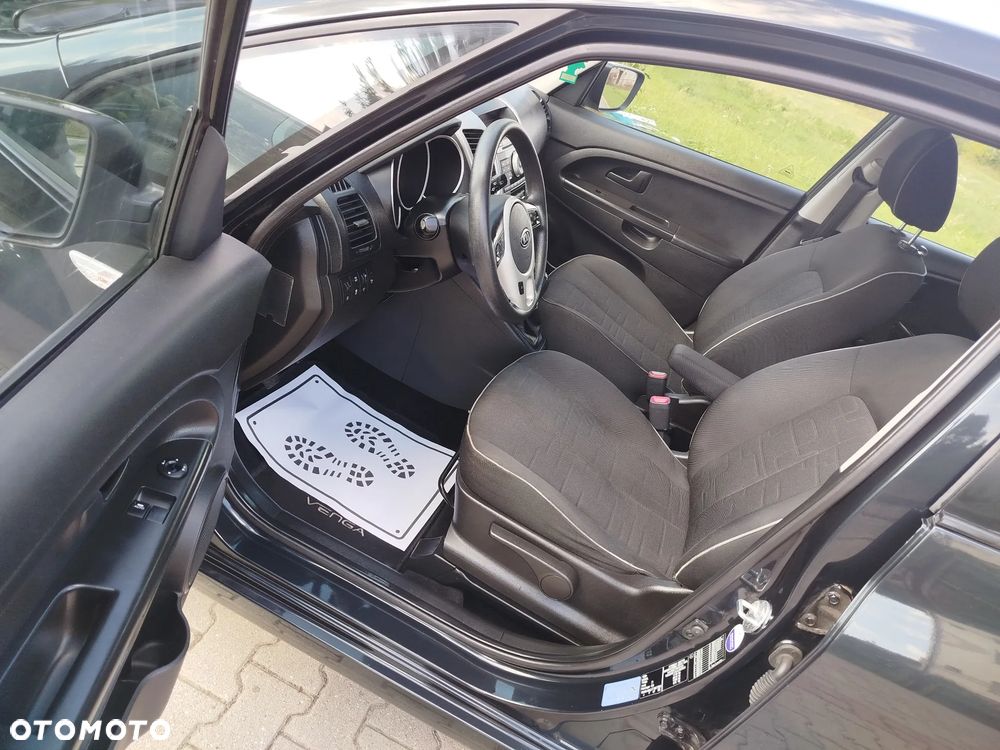 Kia Venga 1.4 CVVT Fifa World Cup Edition - 21