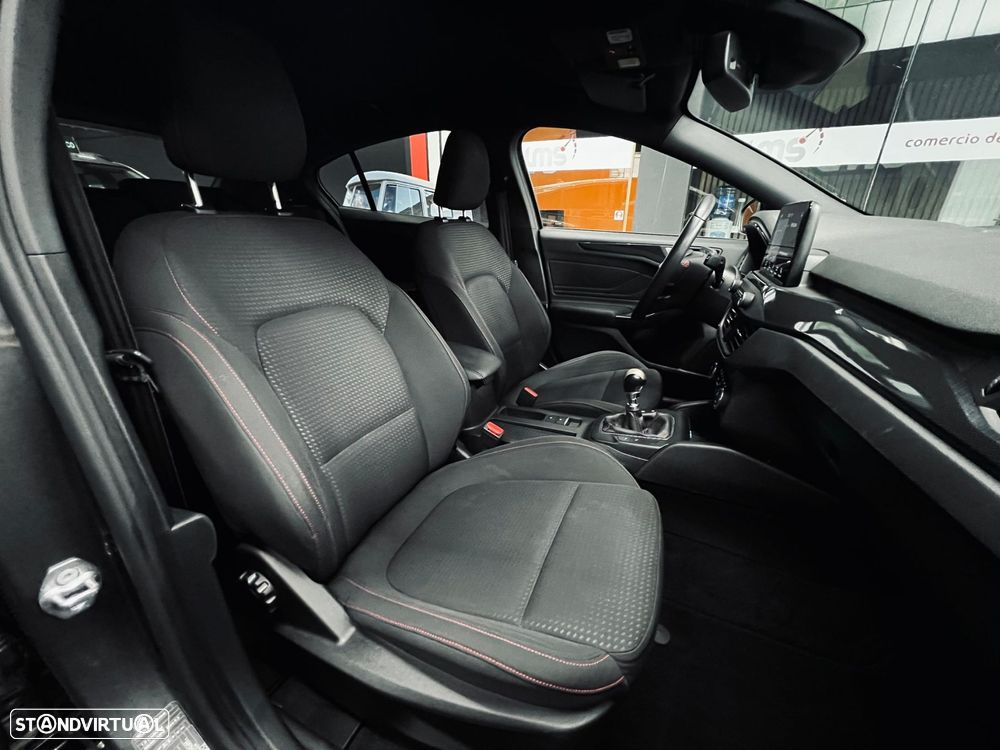 Ford Focus 1.0 EcoBoost ST-Line - 23