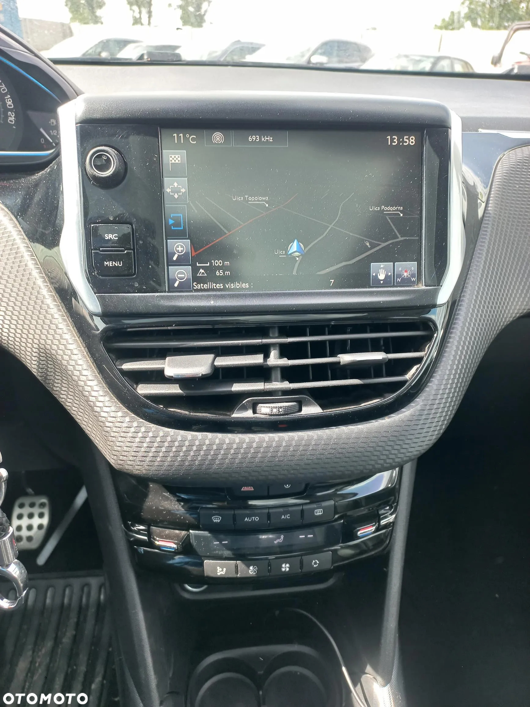 Peugeot 2008 BlueHDi FAP 120 STOP & START Allure - 9