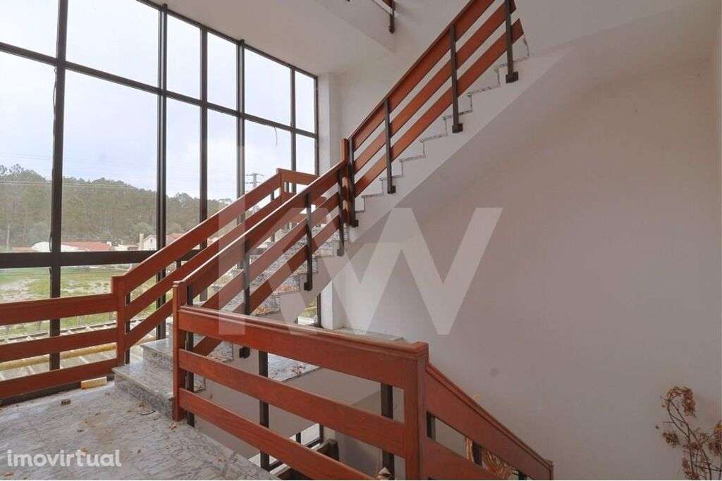 Pavilhão Industrial em São Mamede, Casal Vieira - Grande imagem: 3/37