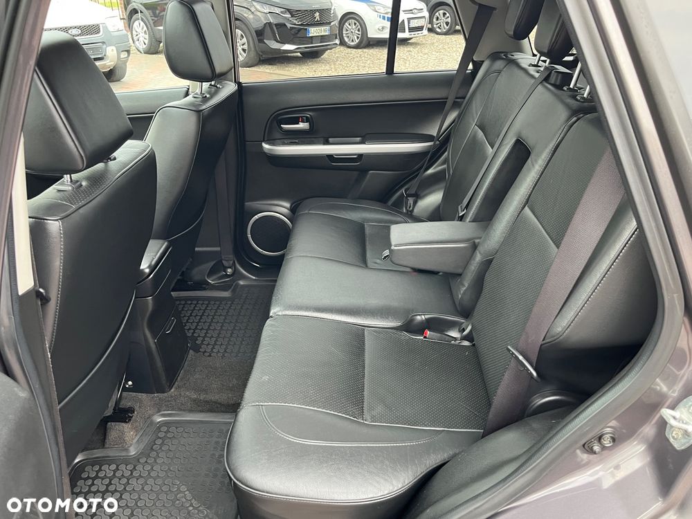 Suzuki Grand Vitara 1.9 DDiS Premium EU5 - 19