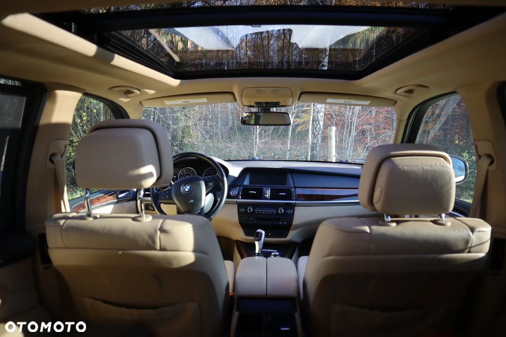 BMW X5 xDrive35i - 22