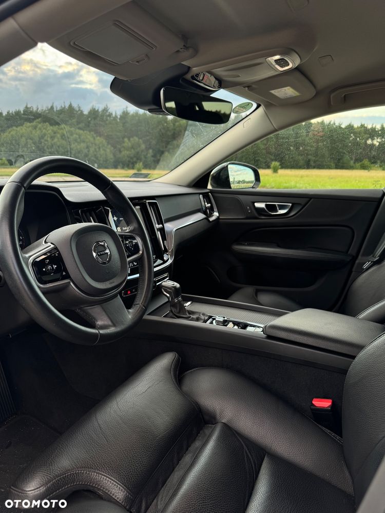 Volvo V60 Cross Country - 14