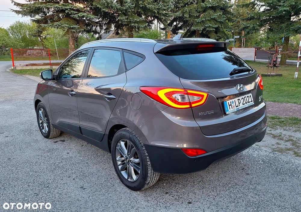 Hyundai ix35 1.6 2WD Fifa World Cup Edition - 9