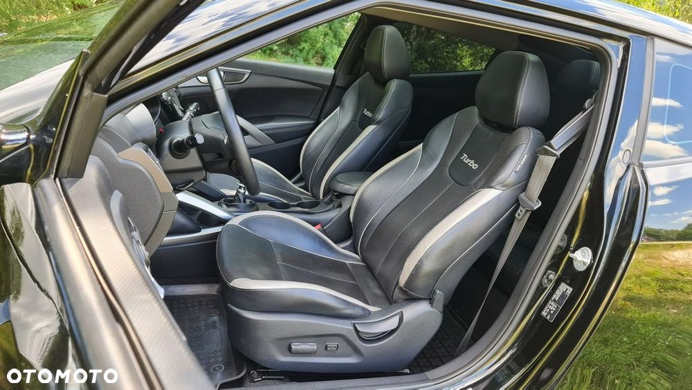 Hyundai Veloster 1.6 Turbo Premium - 6