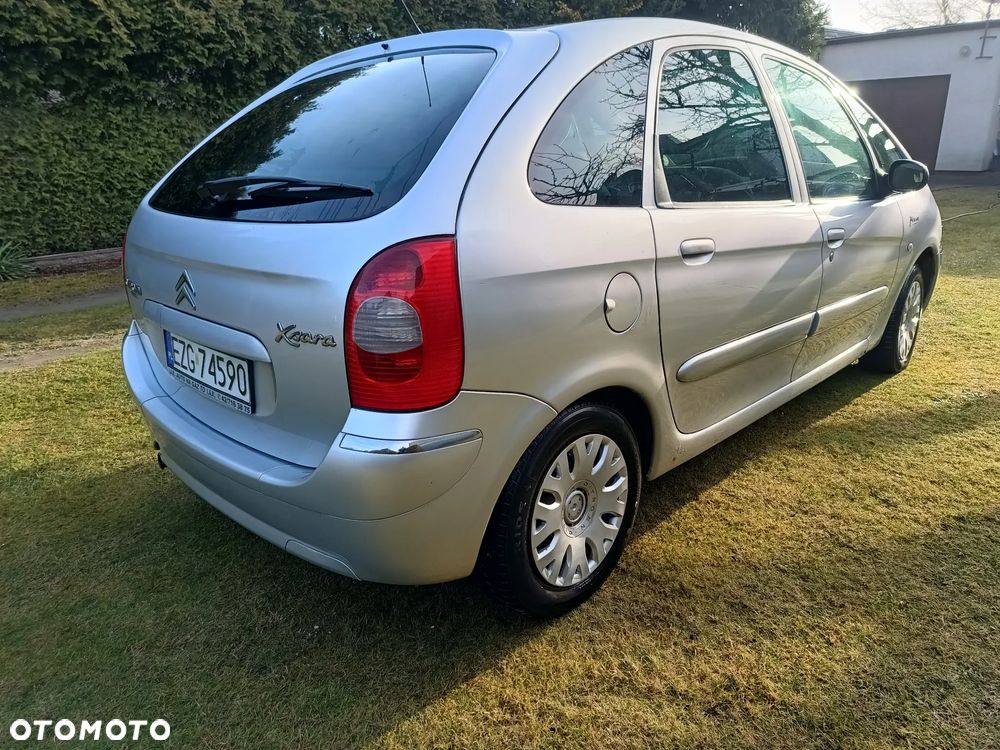 Citroën Xsara Picasso 1.8i 16V Exclusive - 3