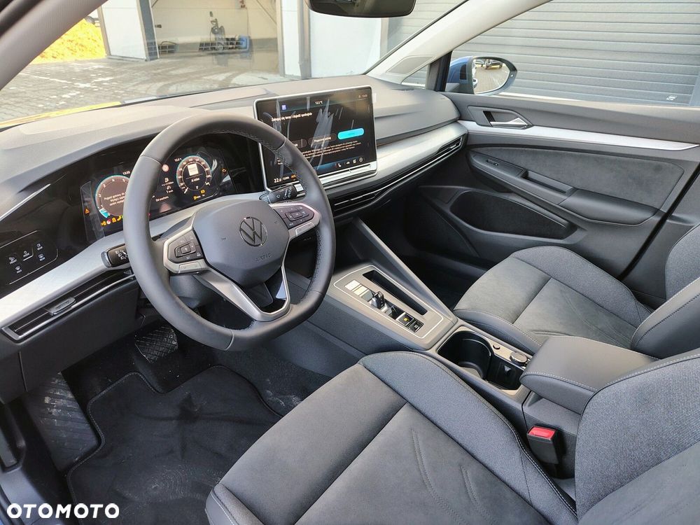 Volkswagen Golf Variant - 13