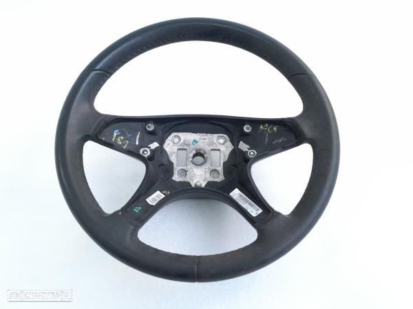 Volante Mercedes-Benz C-Class (W204) - 1