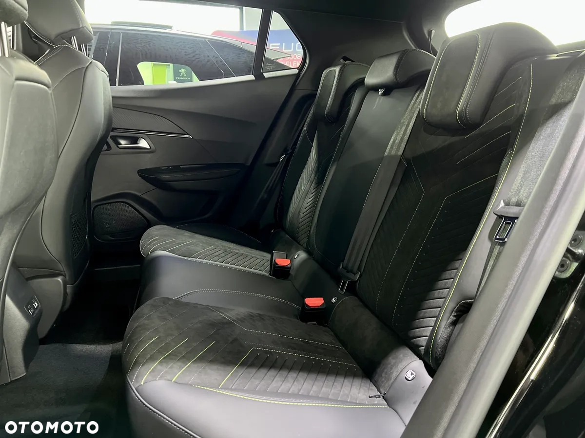 Peugeot 2008 PureTech mHEV GT e-DCS6 - 10