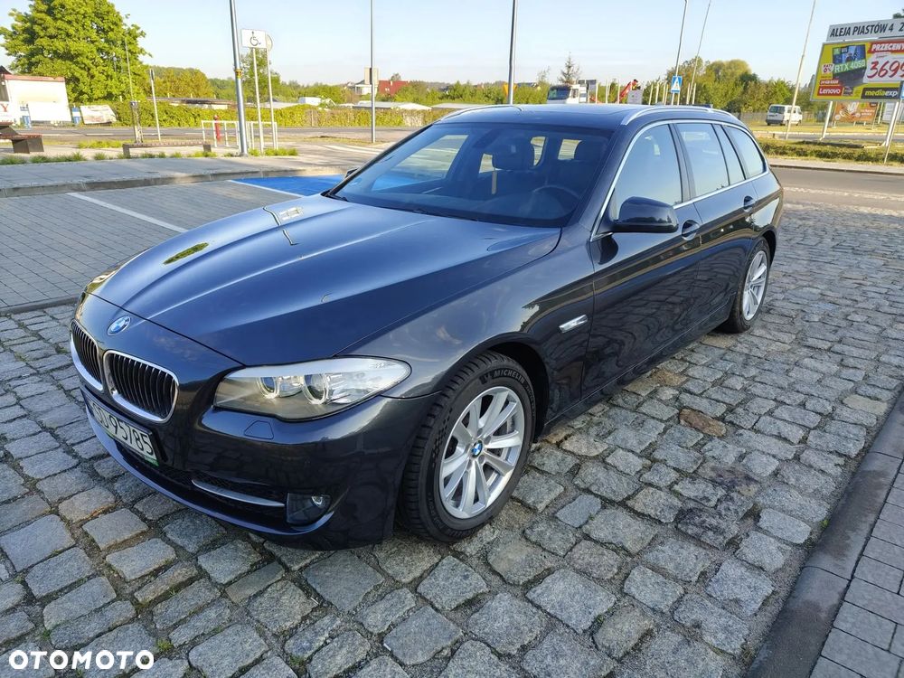 BMW Seria 5 520d Touring - 4