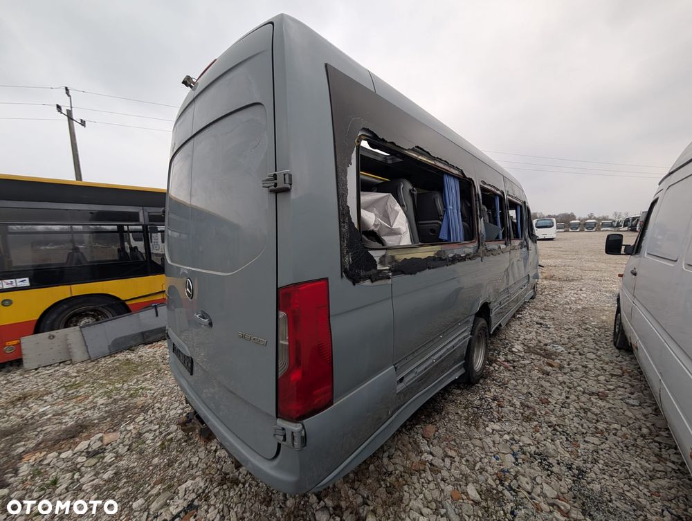 Mercedes-Benz Sprinter 519 - 8