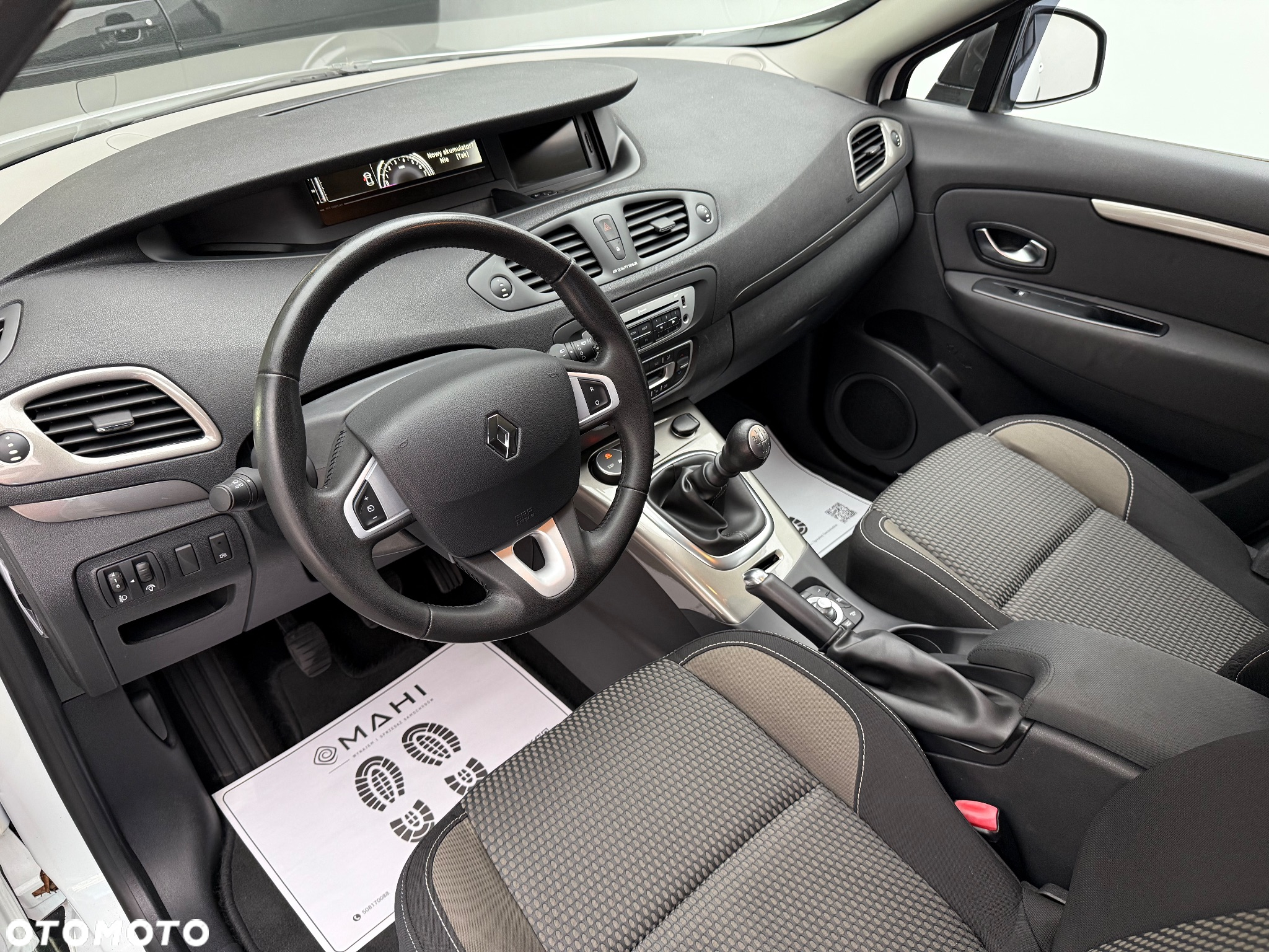 Renault Scenic ENERGY TCe 115 S&S Xmod Paris - 23