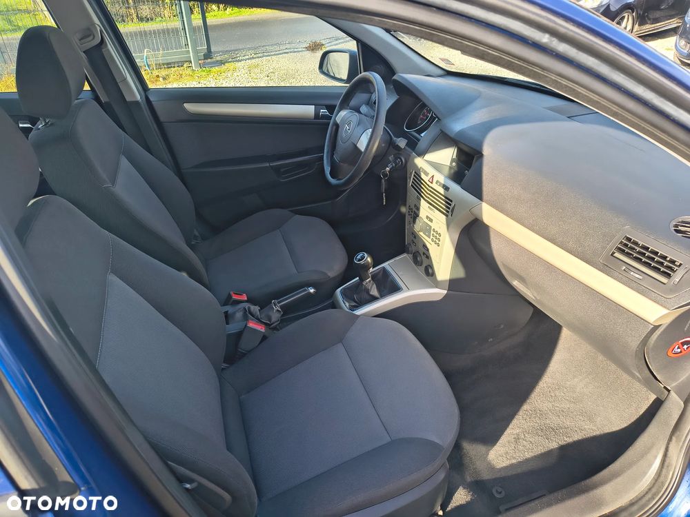 Opel Astra 1.6 Selection - 18