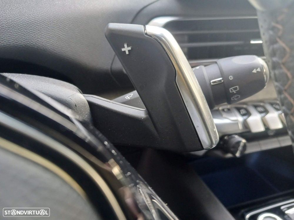 Peugeot 3008 1.6 Hybrid GT e-EAT8 - 28