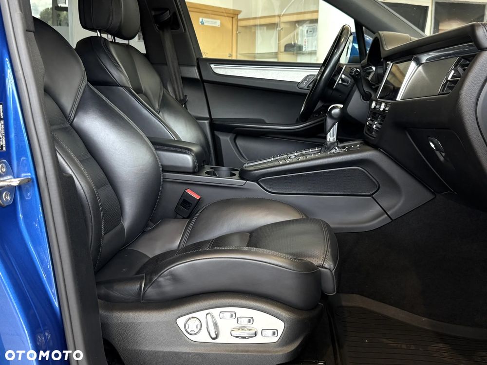 Porsche Macan - 23