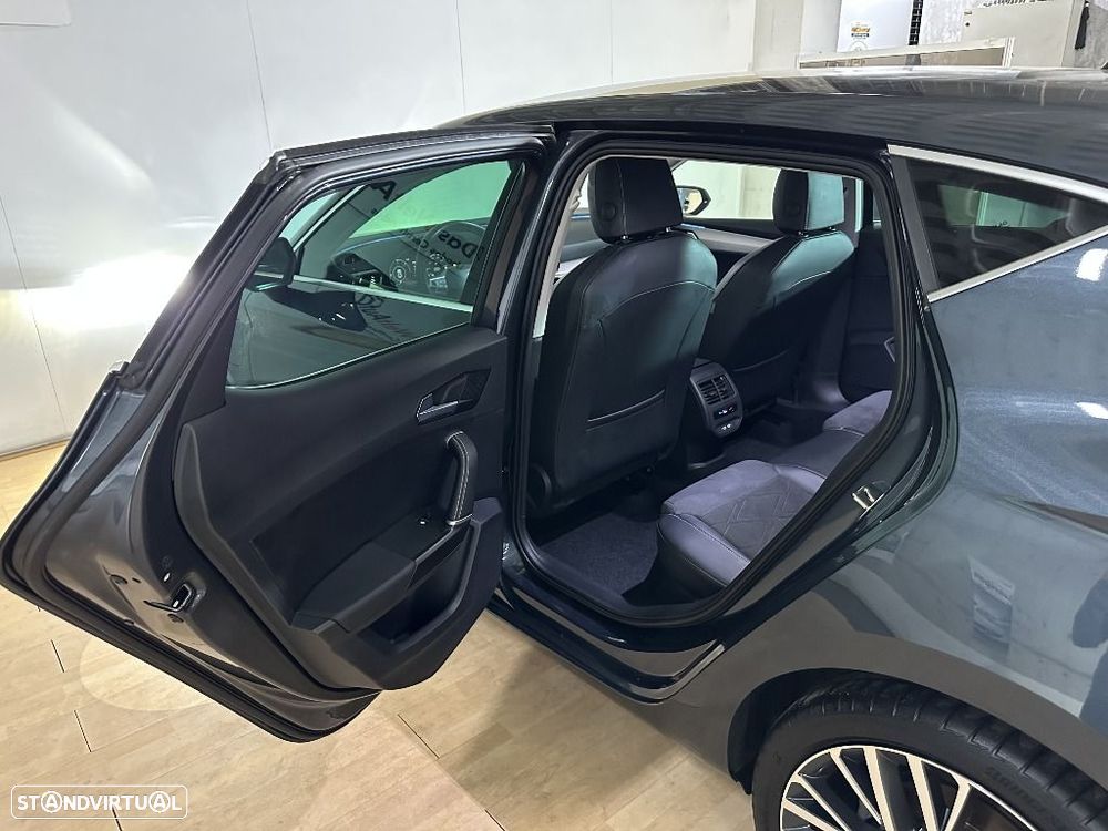 SEAT Leon 1.4 e-Hybrid Xcellence DSG - 10