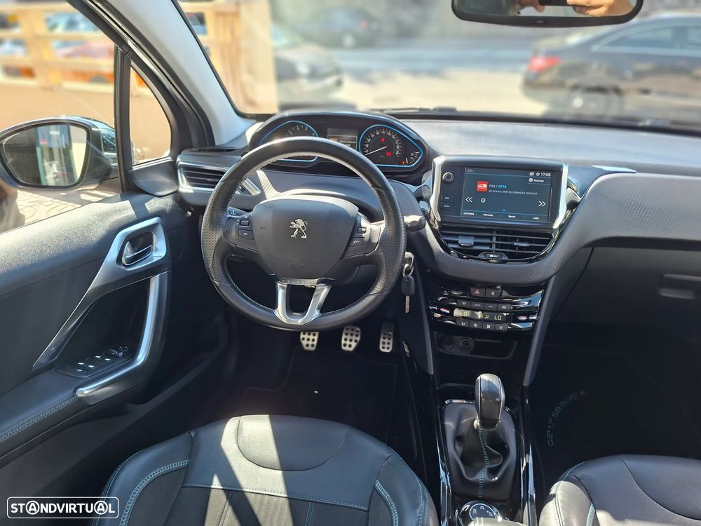 Peugeot 2008 1.2 PureTech Crossway - 27