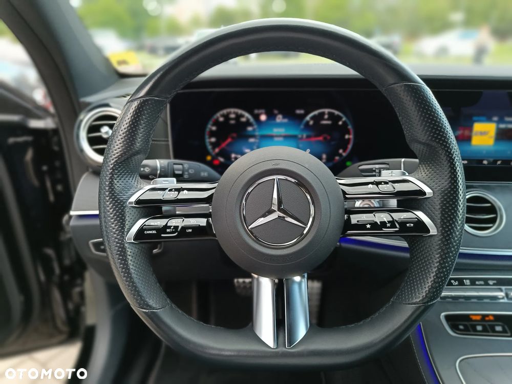 Mercedes-Benz Klasa E 220 d 4-Matic AMG - 16