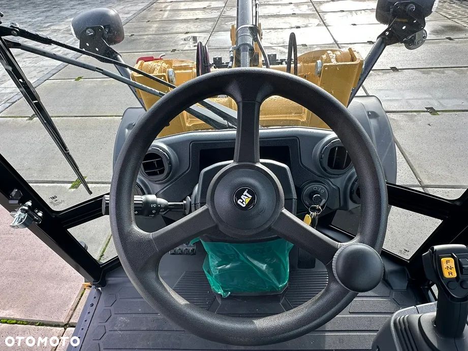 Caterpillar 906 - 33