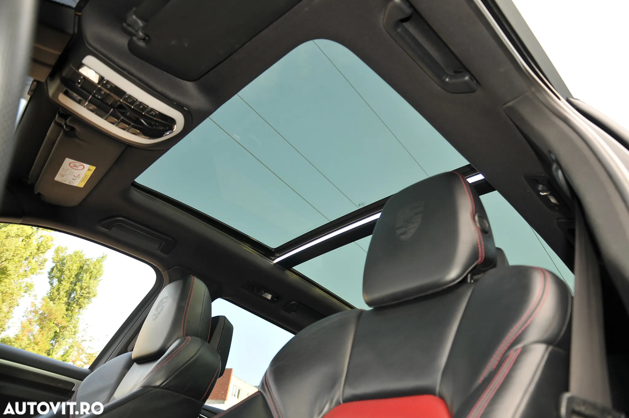 Porsche Cayenne S Diesel Platinum Edition - 26