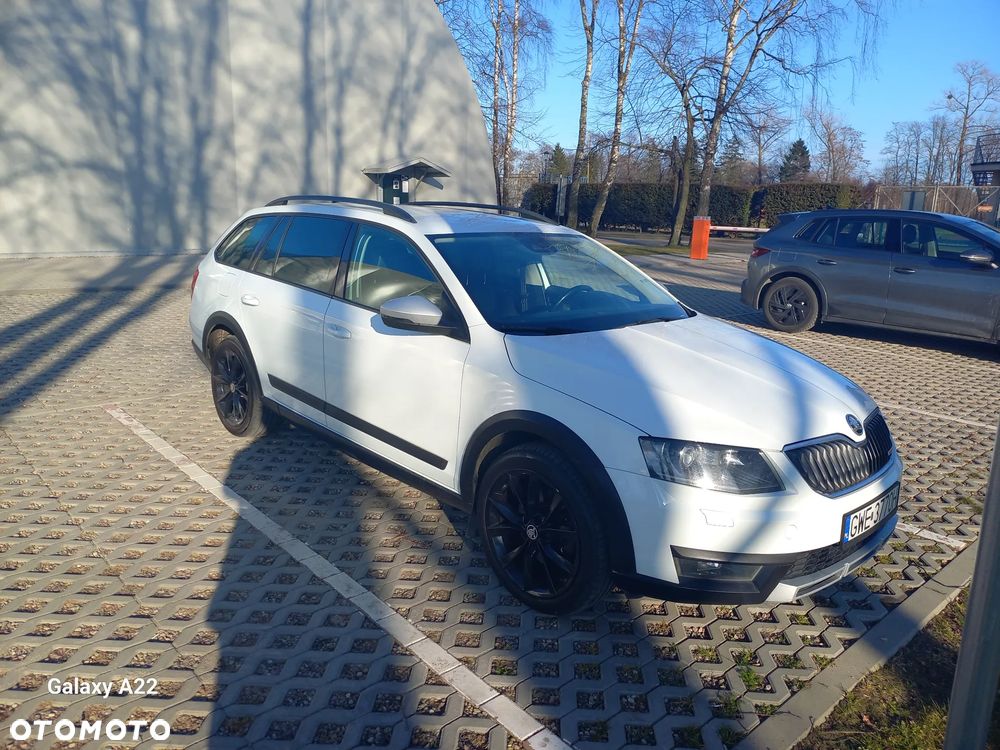 Skoda Octavia 2015 photo 2
