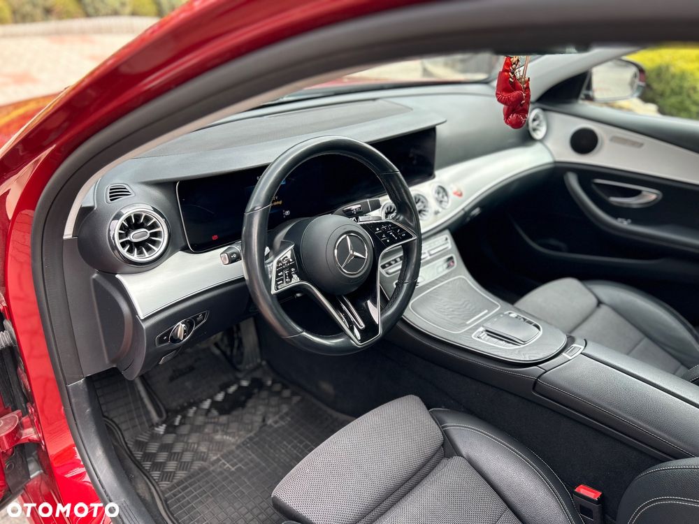 Mercedes-Benz Klasa E 220 d 4Matic 9G-TRONIC Avantgarde - 12