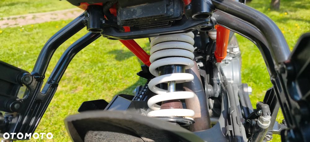 KTM Duke 125 - 25