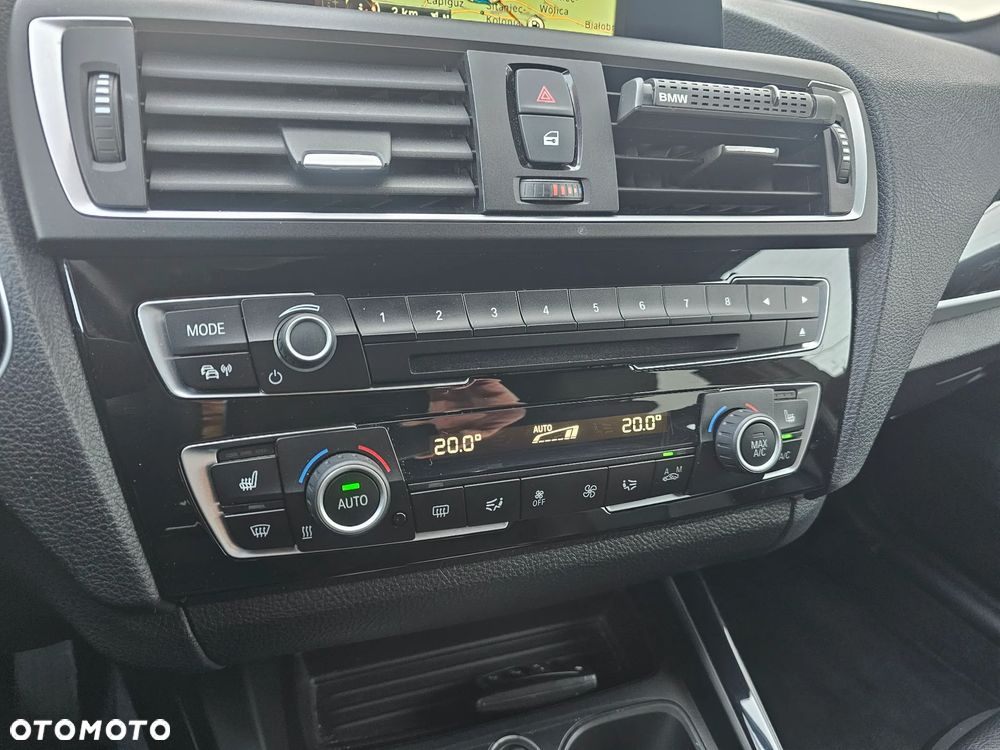 BMW Seria 1 120d Sport-Aut Urban Line - 26