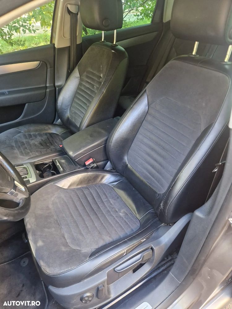 Volkswagen Passat - 24