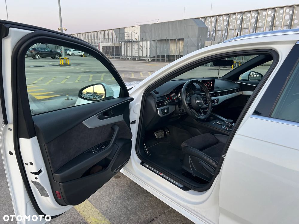 Audi A4 Avant 45 TDI quattro tiptronic S line - 11