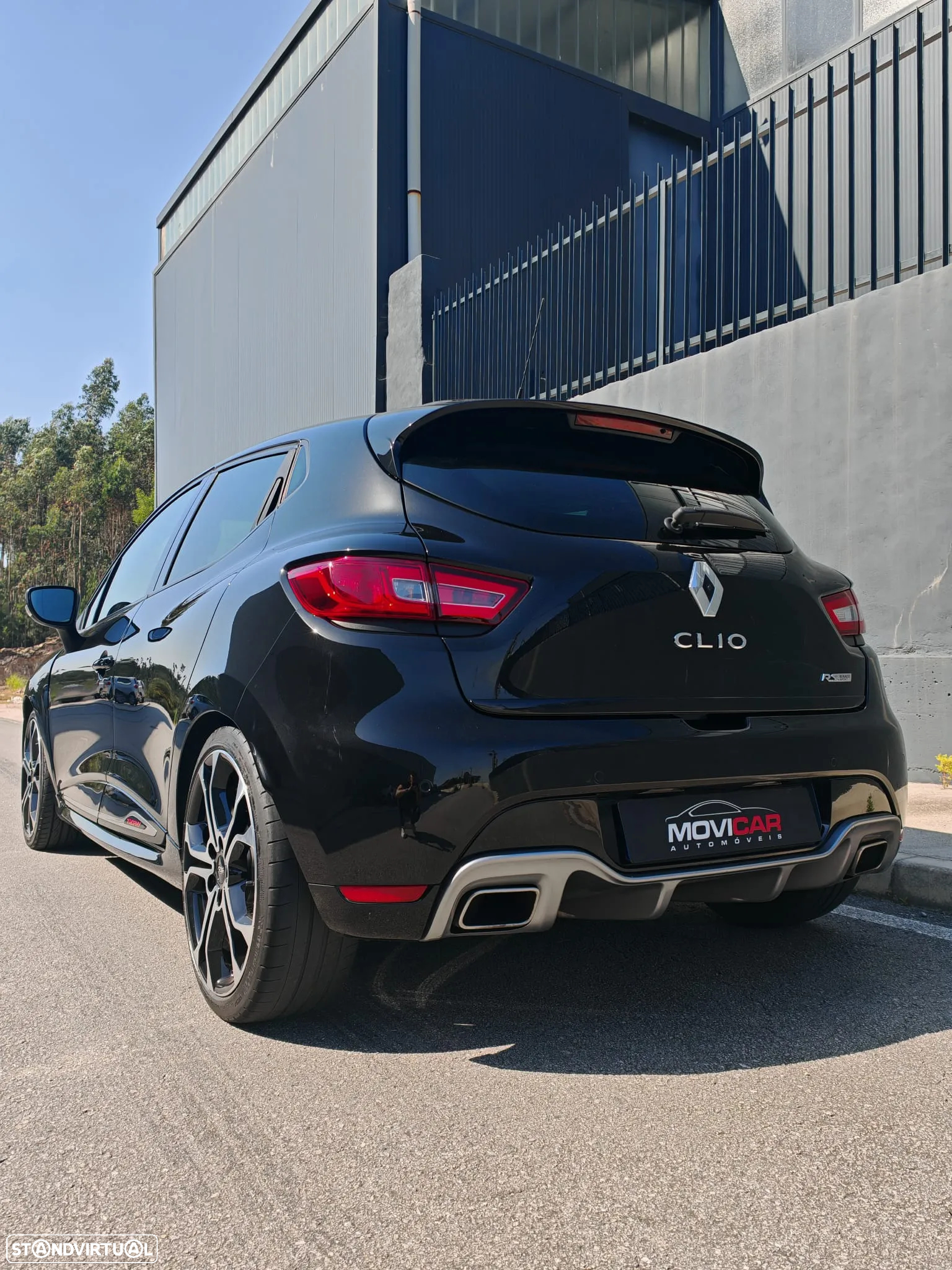 Renault Clio TCe 220 EDC R.S. Trophy - 4
