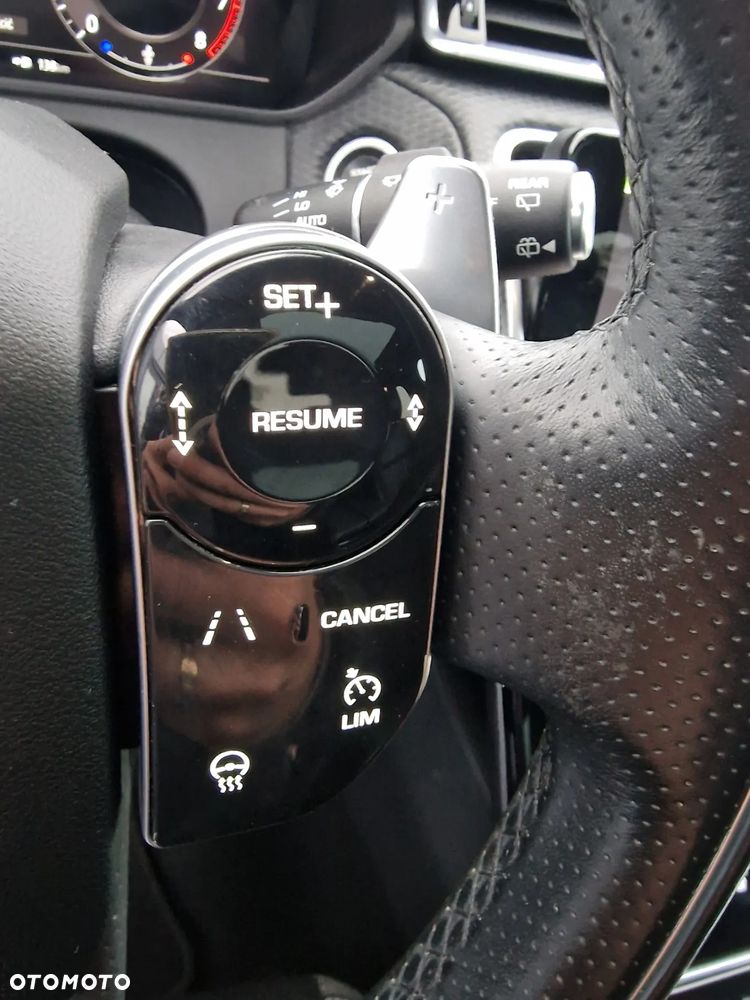 Land Rover Range Rover Velar 2.0 R-Dynamic SE - 33