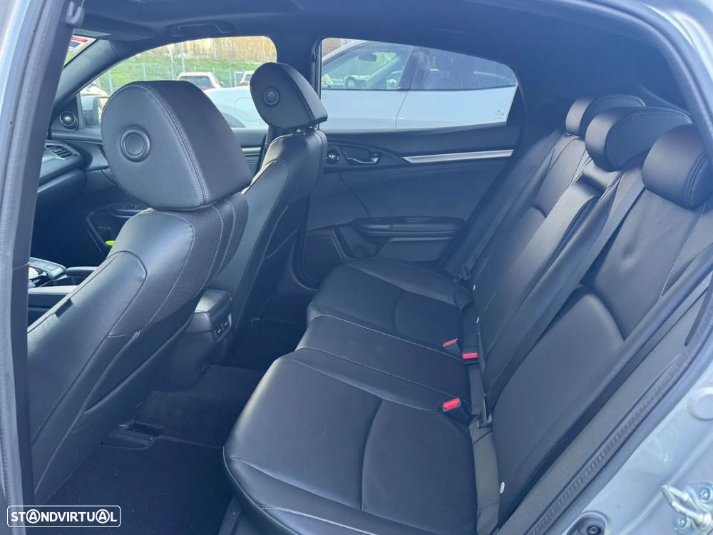Honda Civic 1.0 i-VTEC Executive Premium - 10