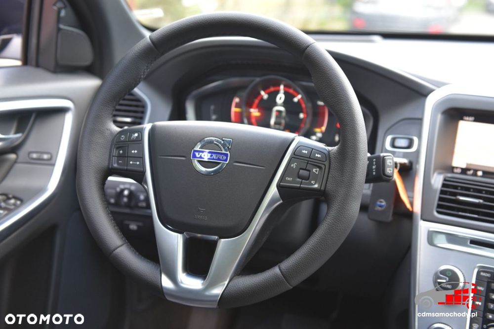 Volvo XC 60 - 25