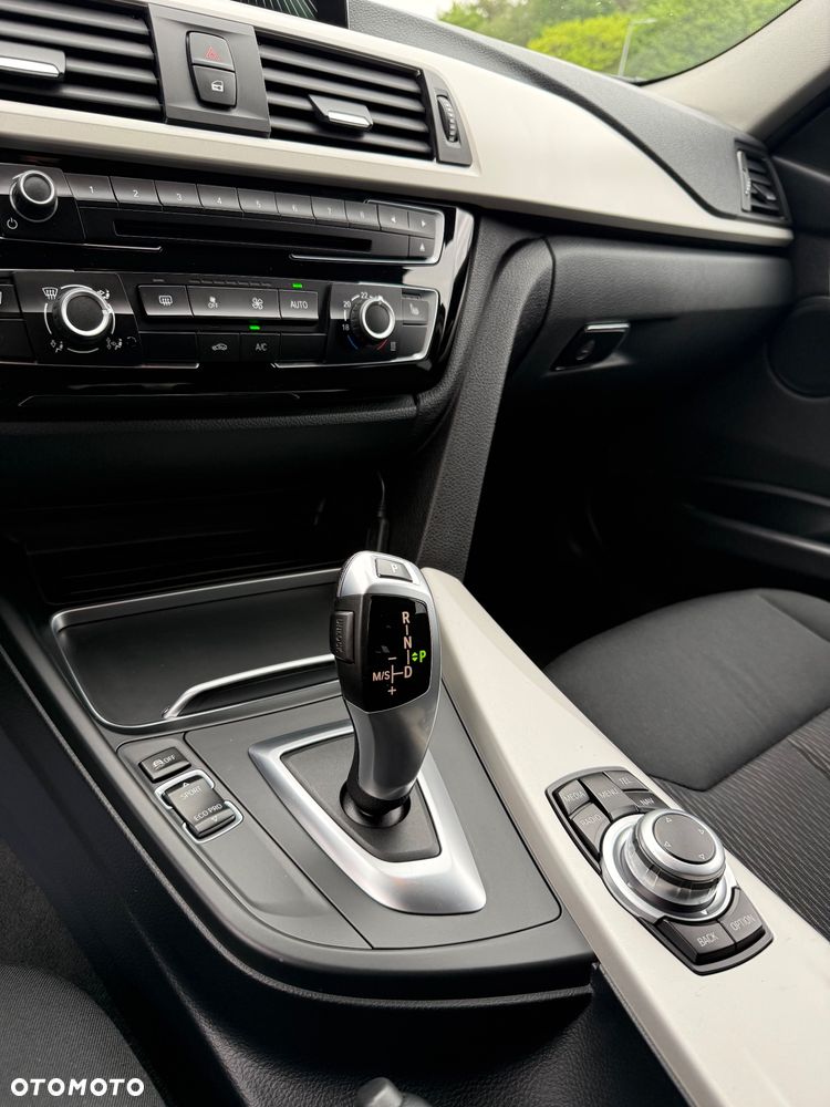 BMW Seria 3 - 23