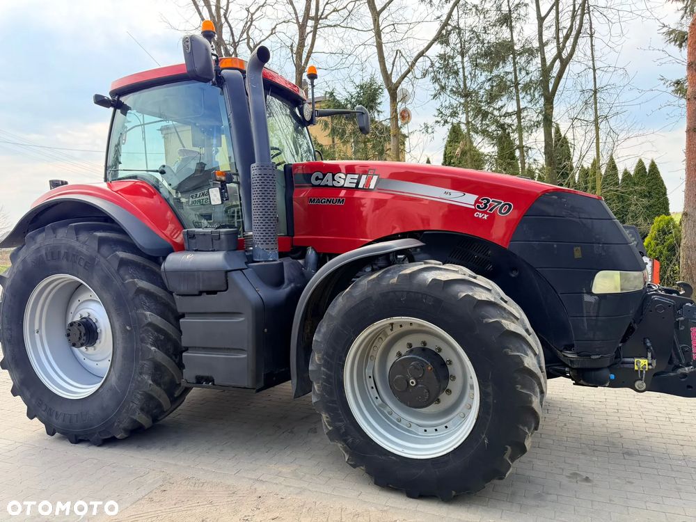Case IH Magnum 370 CVX - 3