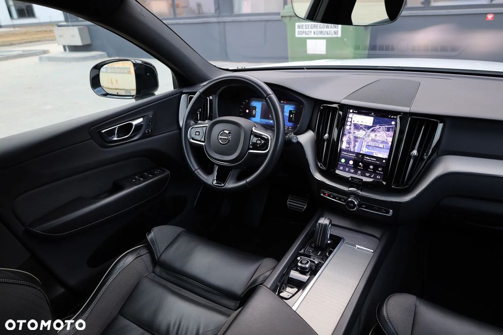 Volvo XC 60 T6 AWD Recharge Geartronic RDesign - 27