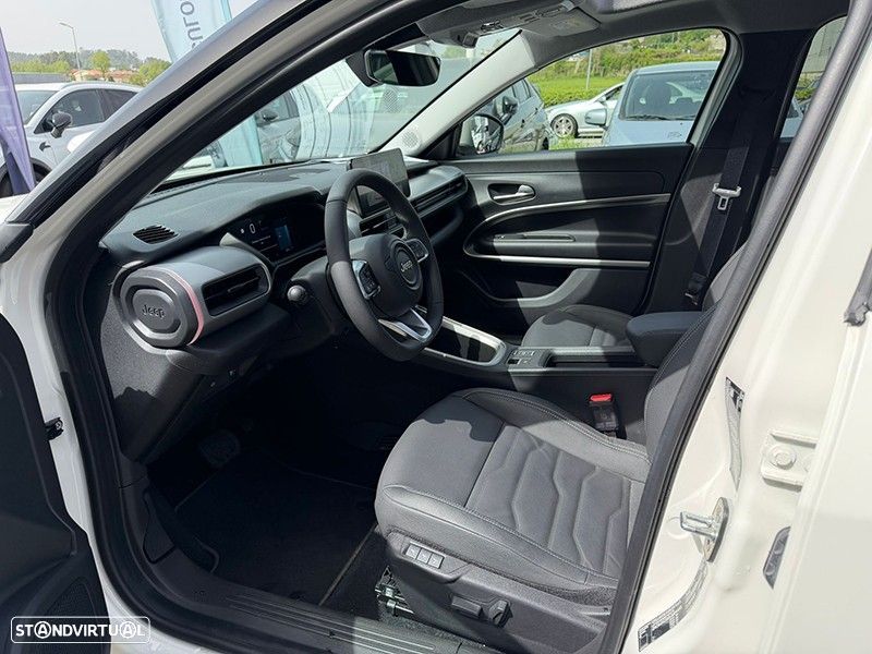 Jeep Avenger 54 kWh Summit - 11